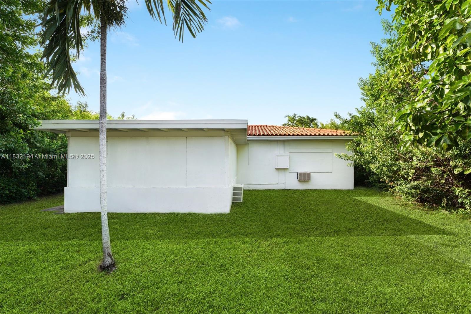 330 N SHORE DR, MIAMI BEACH, FL 33141  Photo 5