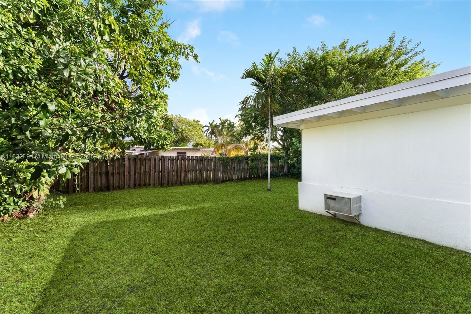 330 N Shore Dr, Miami Beach, Florida image 7