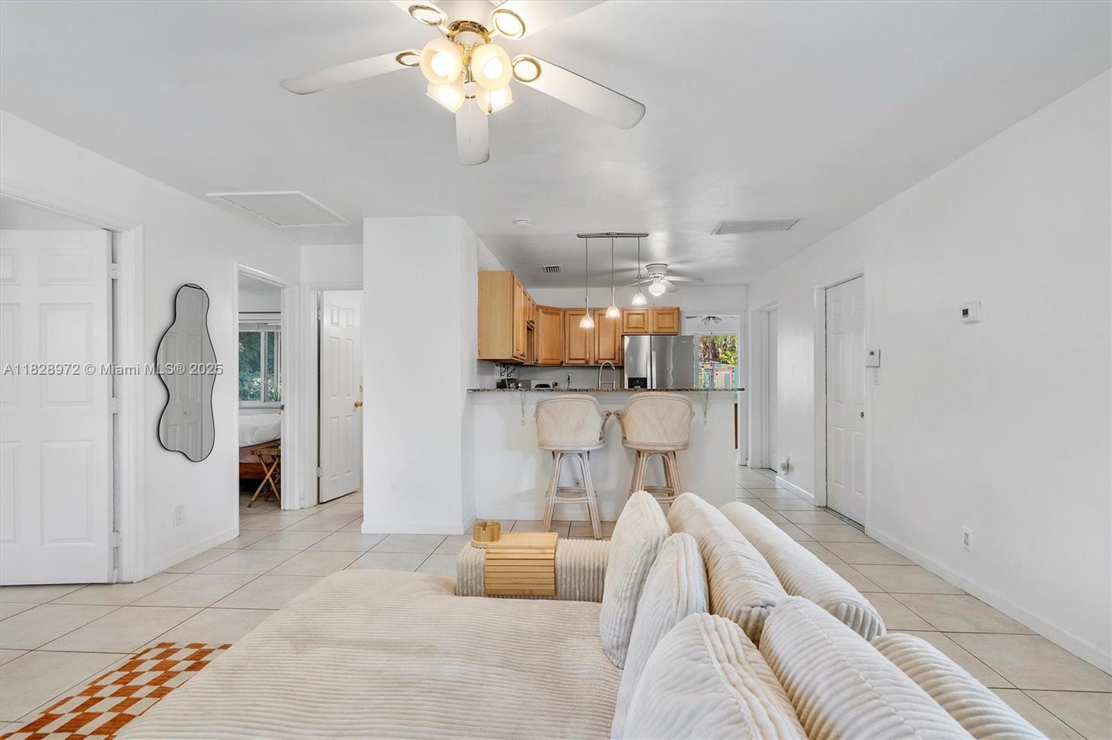 220 NW 35th Ct, Oakland Park, Florida image 6