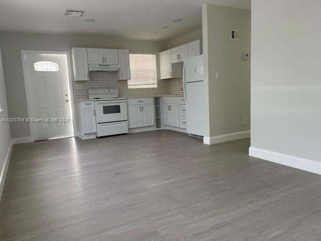 ---, FORT LAUDERDALE, FL 33311  Photo 13