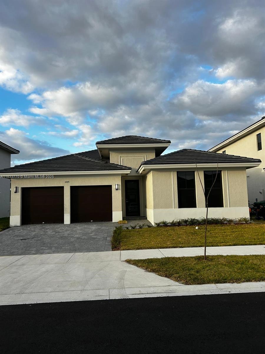 Property photo # 0