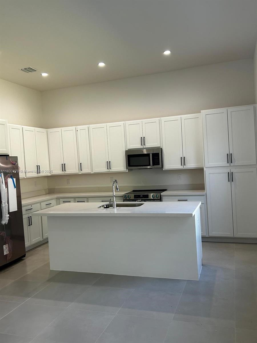 Property photo # 7