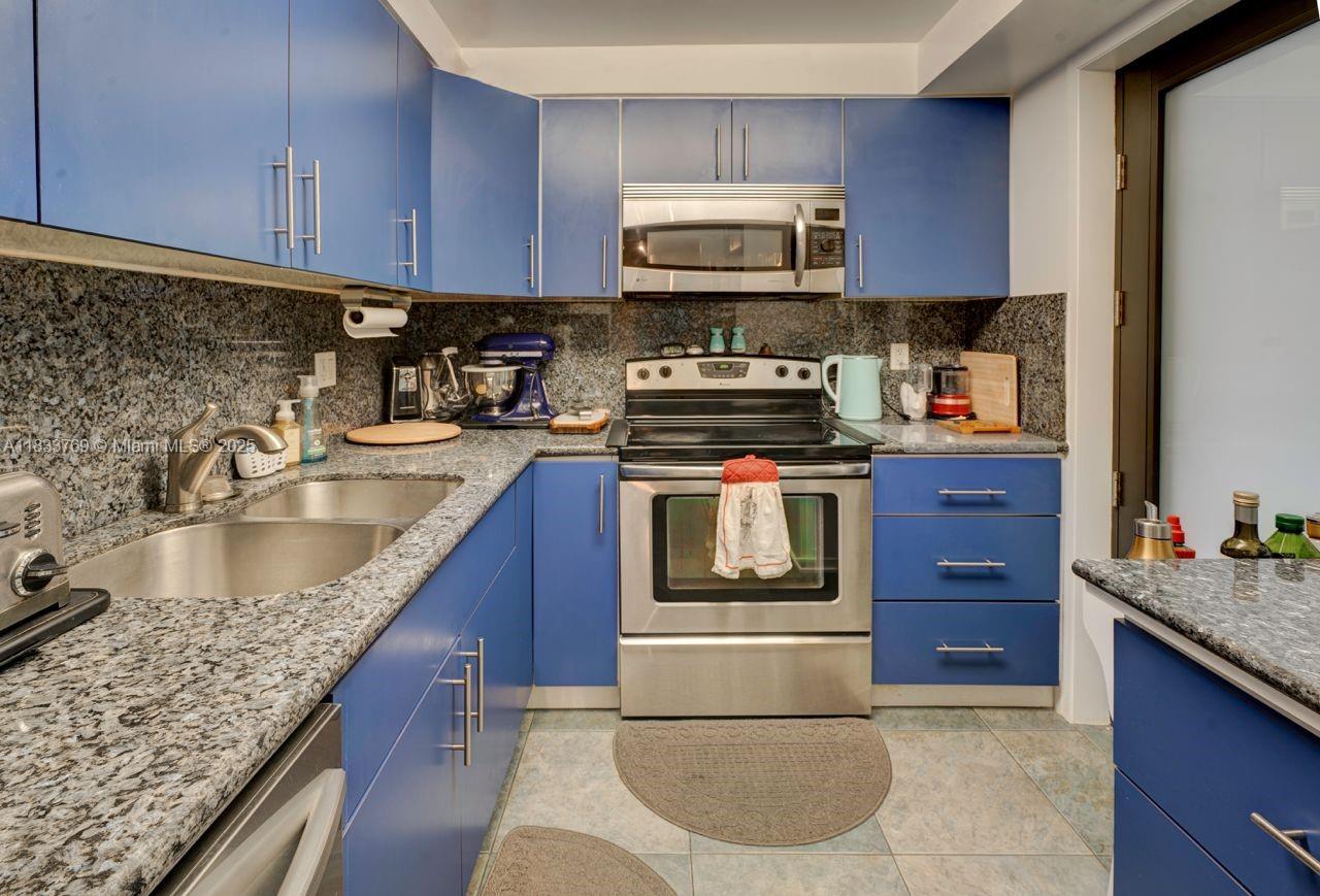 Property photo # 9
