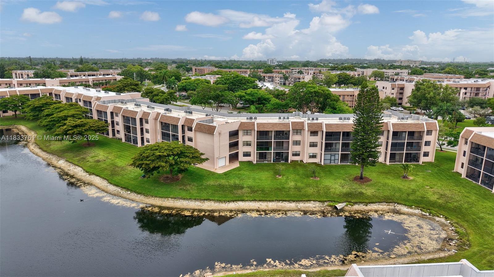 10304 Sunrise Lakes Blvd #209, Sunrise, Florida image 37