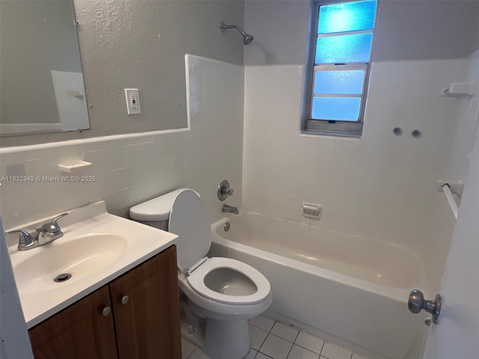 407 S 61ST AVE, HOLLYWOOD, FL 33023  Photo 11