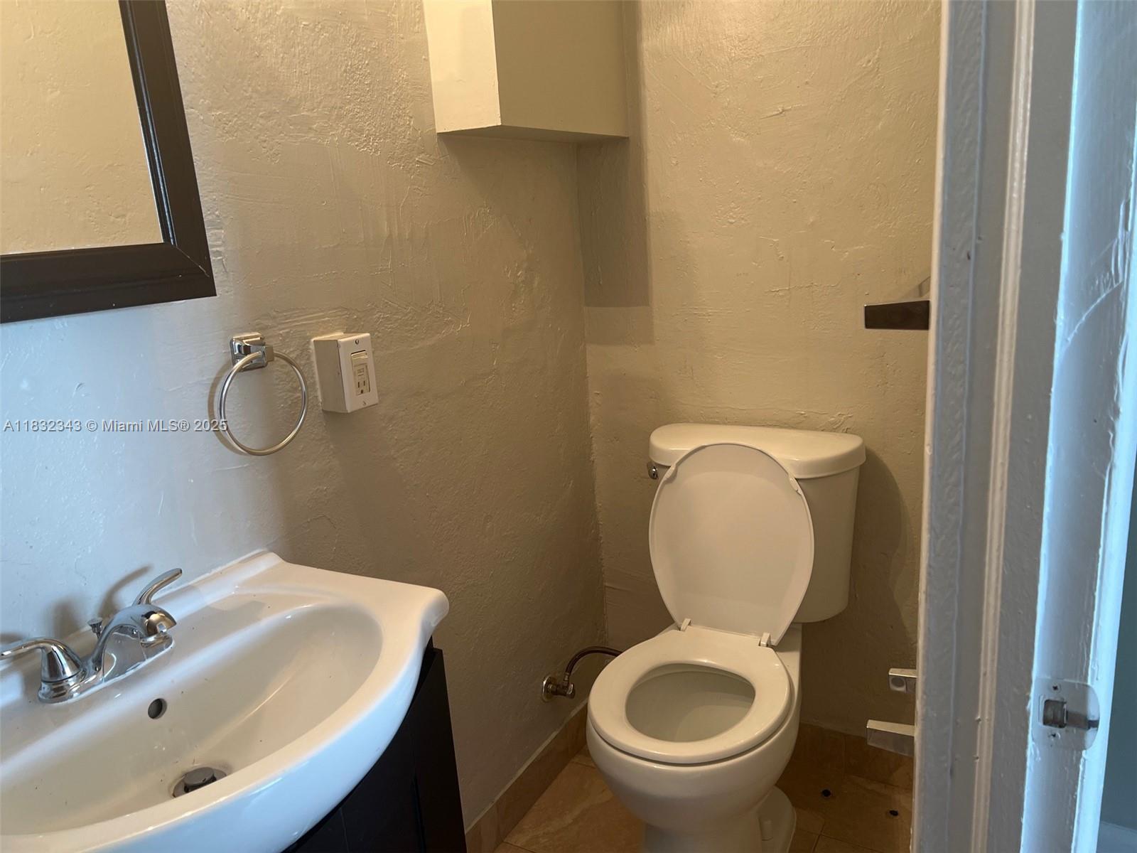 407 S 61ST AVE, HOLLYWOOD, FL 33023  Photo 8