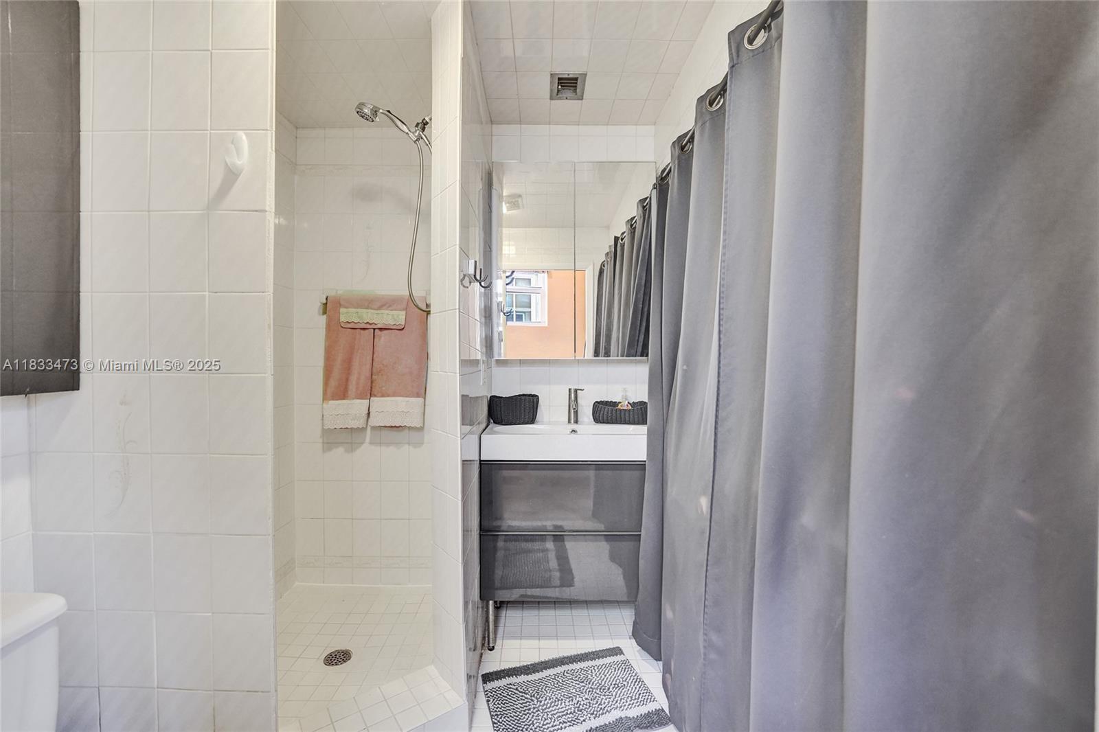 1340 Jackson St, Hollywood, Florida image 28