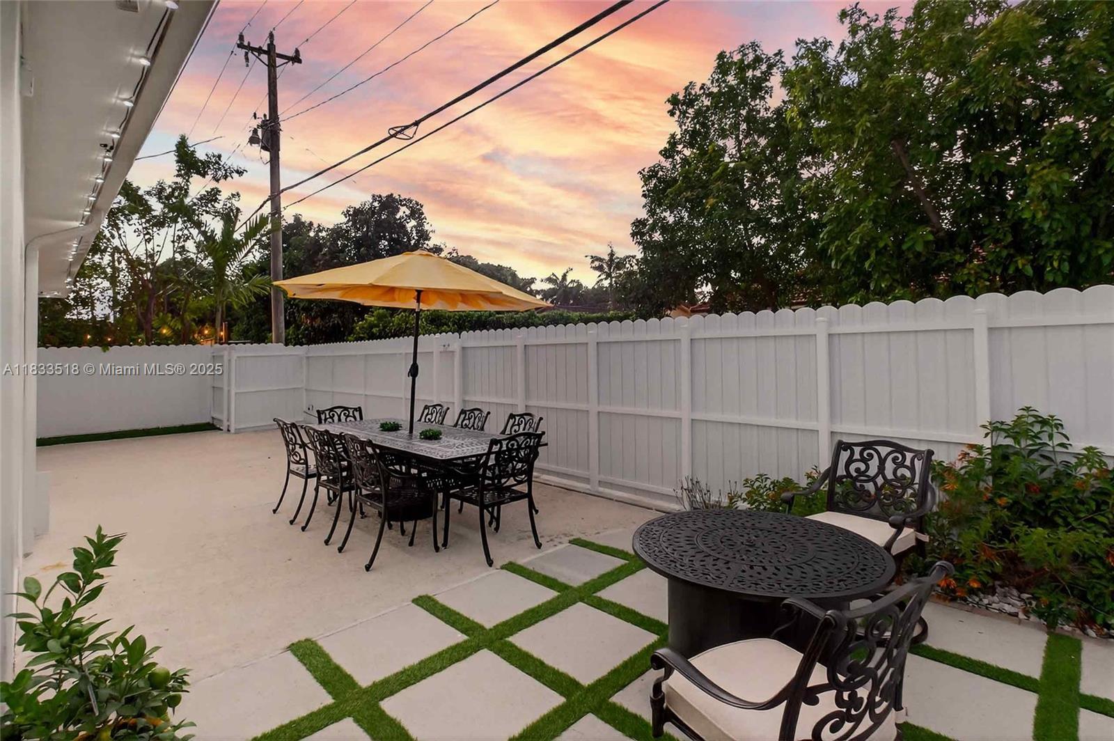 1148 NW 106th Ter #104, Pembroke Pines, Florida image 9