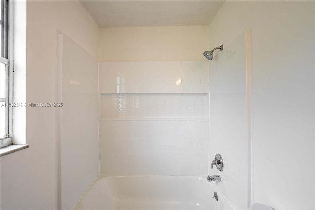 711 NW Riverside Dr, Port St. Lucie, Florida image 13