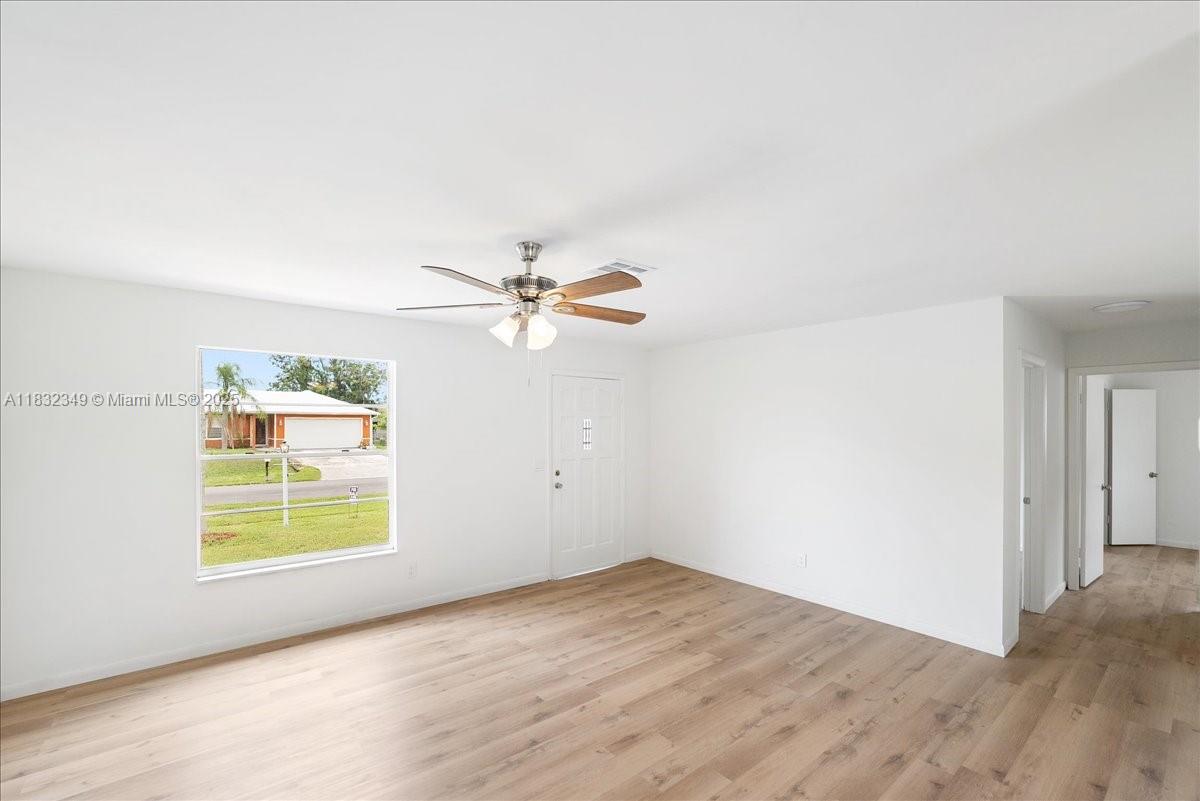 711 NW Riverside Dr, Port St. Lucie, Florida image 8