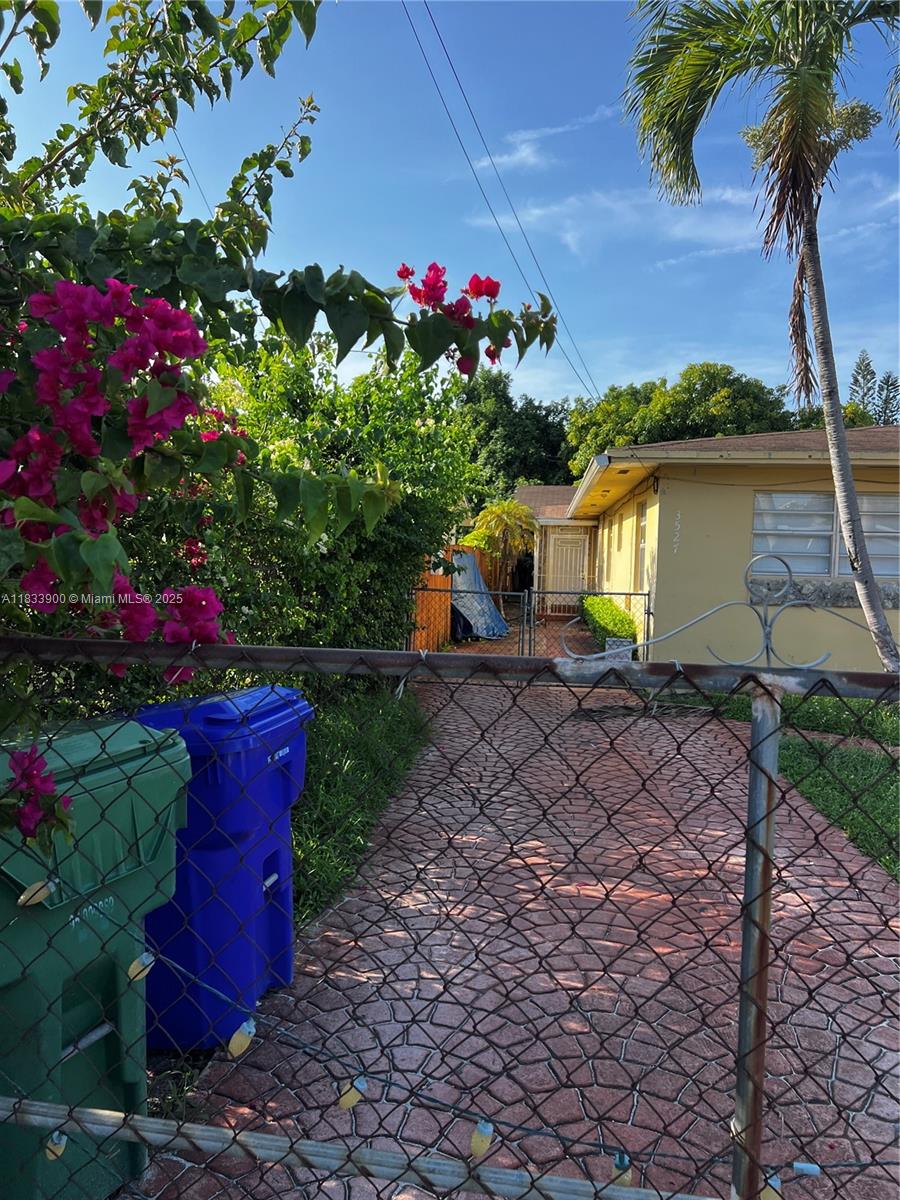 Property photo # 3