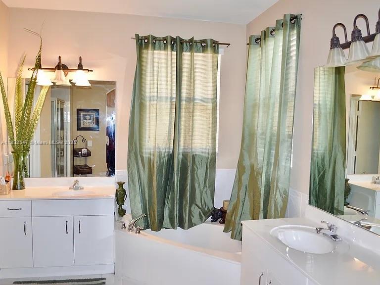 15601 SW 31st Ln, Miami, Florida image 14
