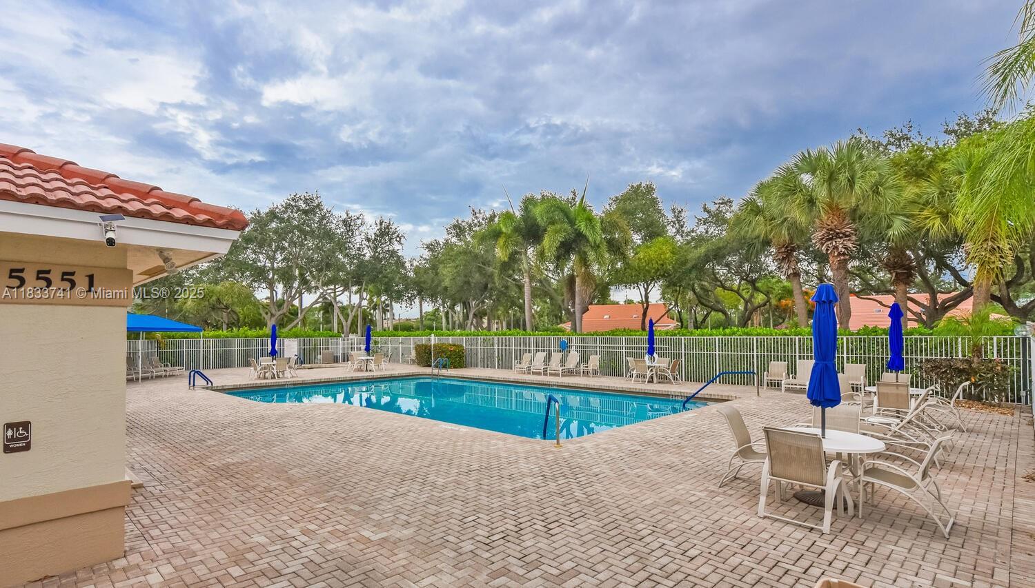 5570 Royal Lake Cir, Boynton Beach, Florida image 33