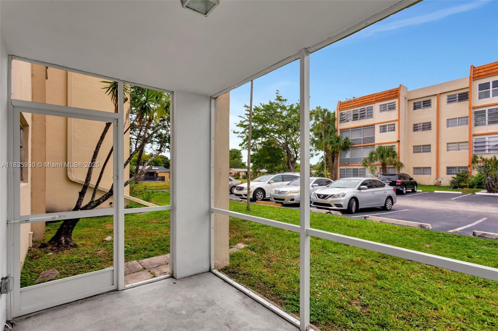 2401 NW 41st Ave #108, Lauderhill, Florida image 10