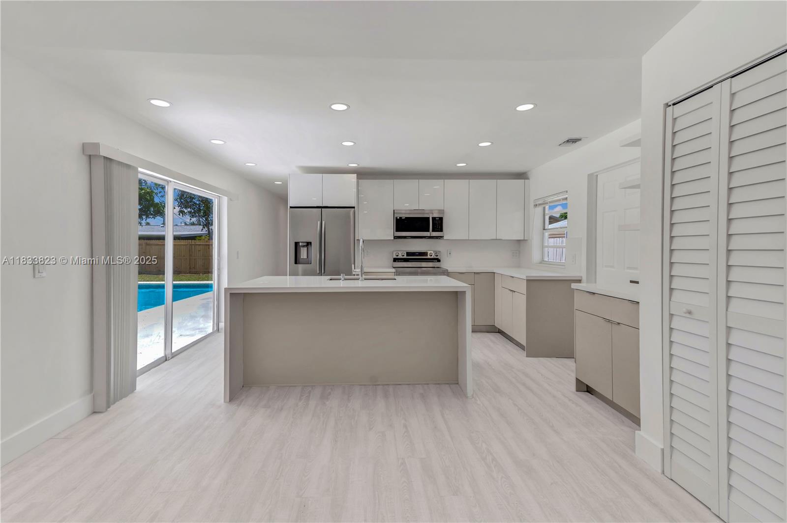 8550 NW 45th Ct, Lauderhill, Florida image 10