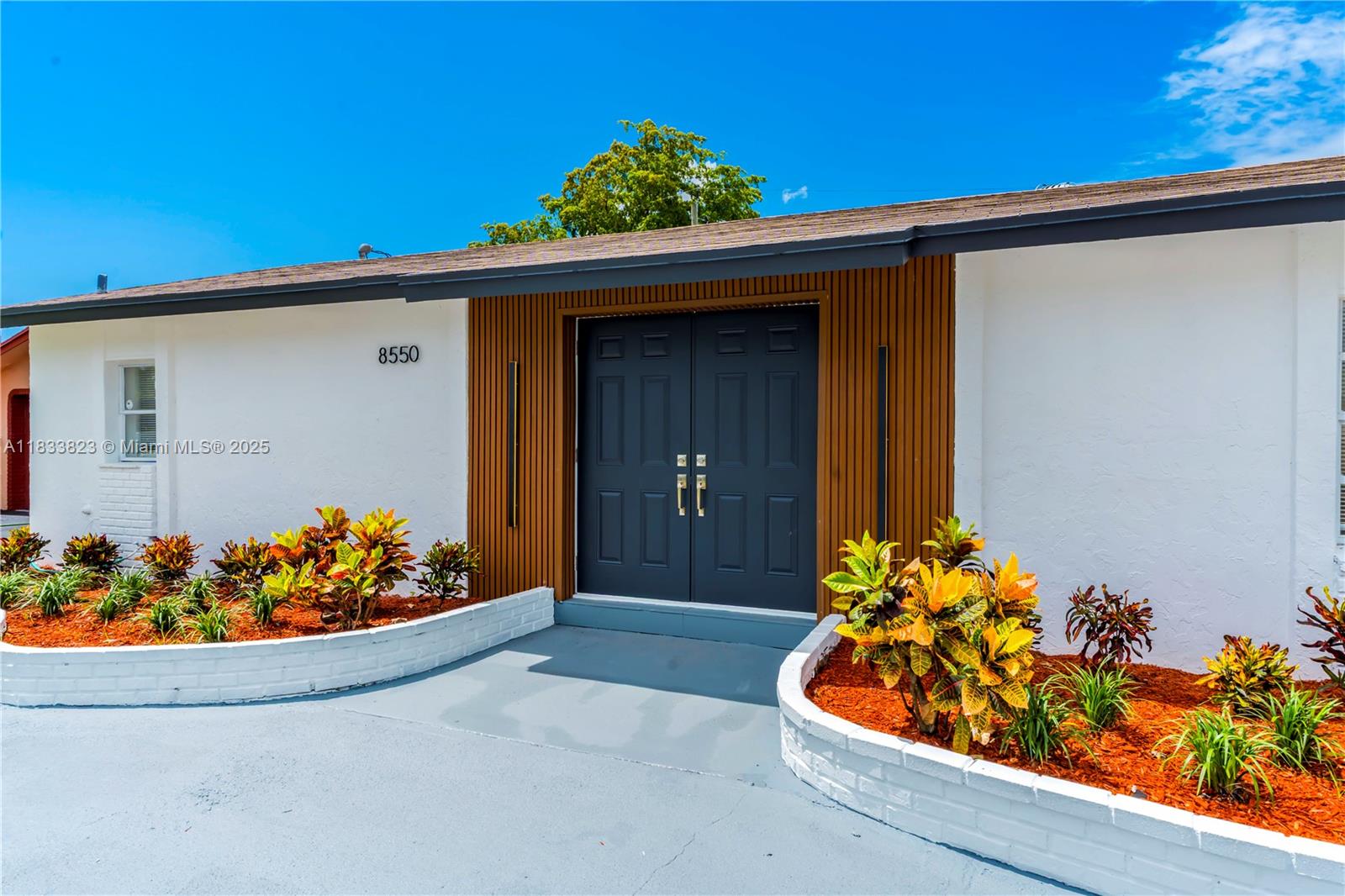 8550 NW 45th Ct, Lauderhill, Florida image 3
