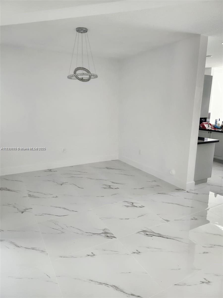8465 NW 108th Path, Doral, Florida image 20