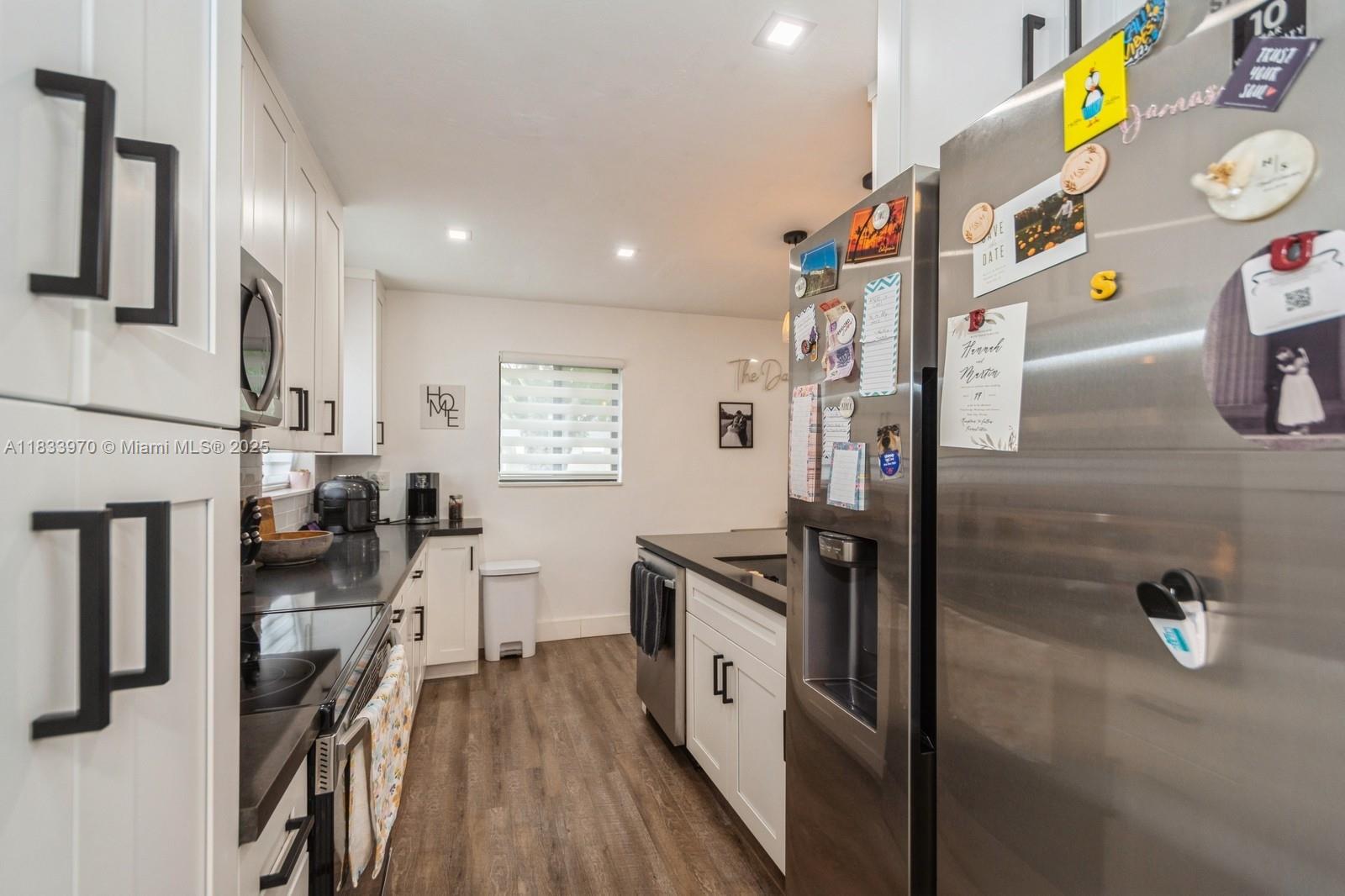 1530 N 69th Way, Hollywood, Florida image 11