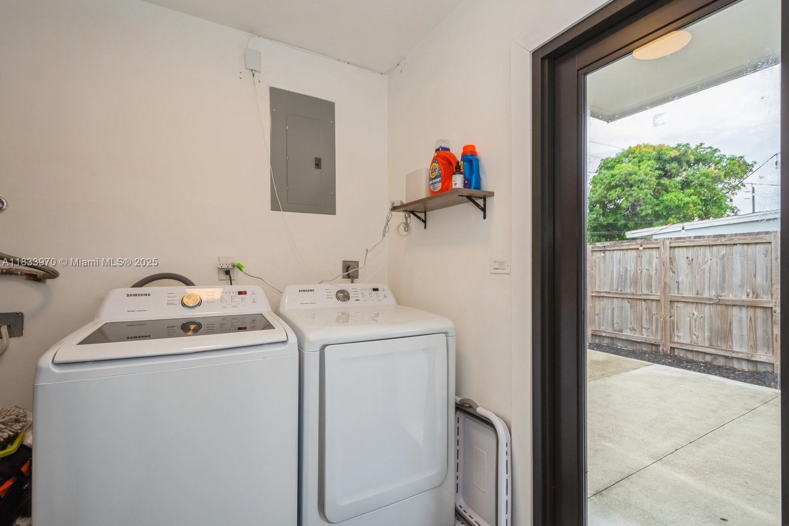 1530 N 69th Way, Hollywood, Florida image 23