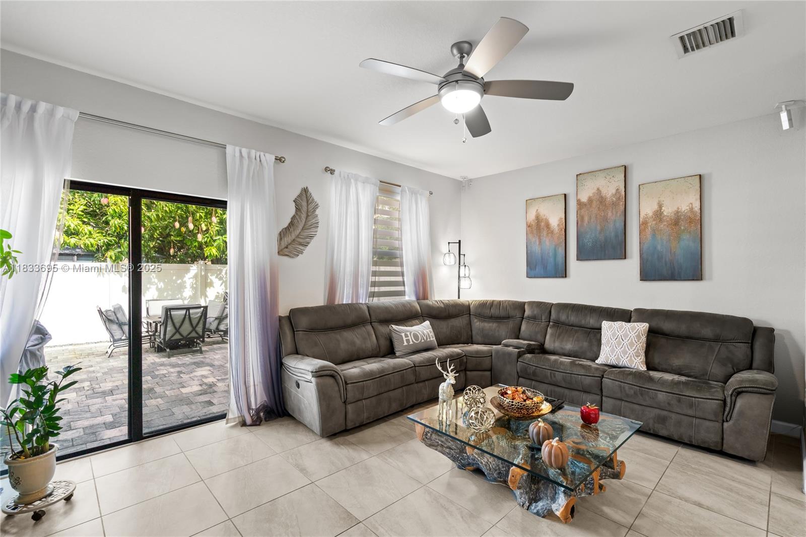 10468 W 33rd Ln, Hialeah, Florida image 23