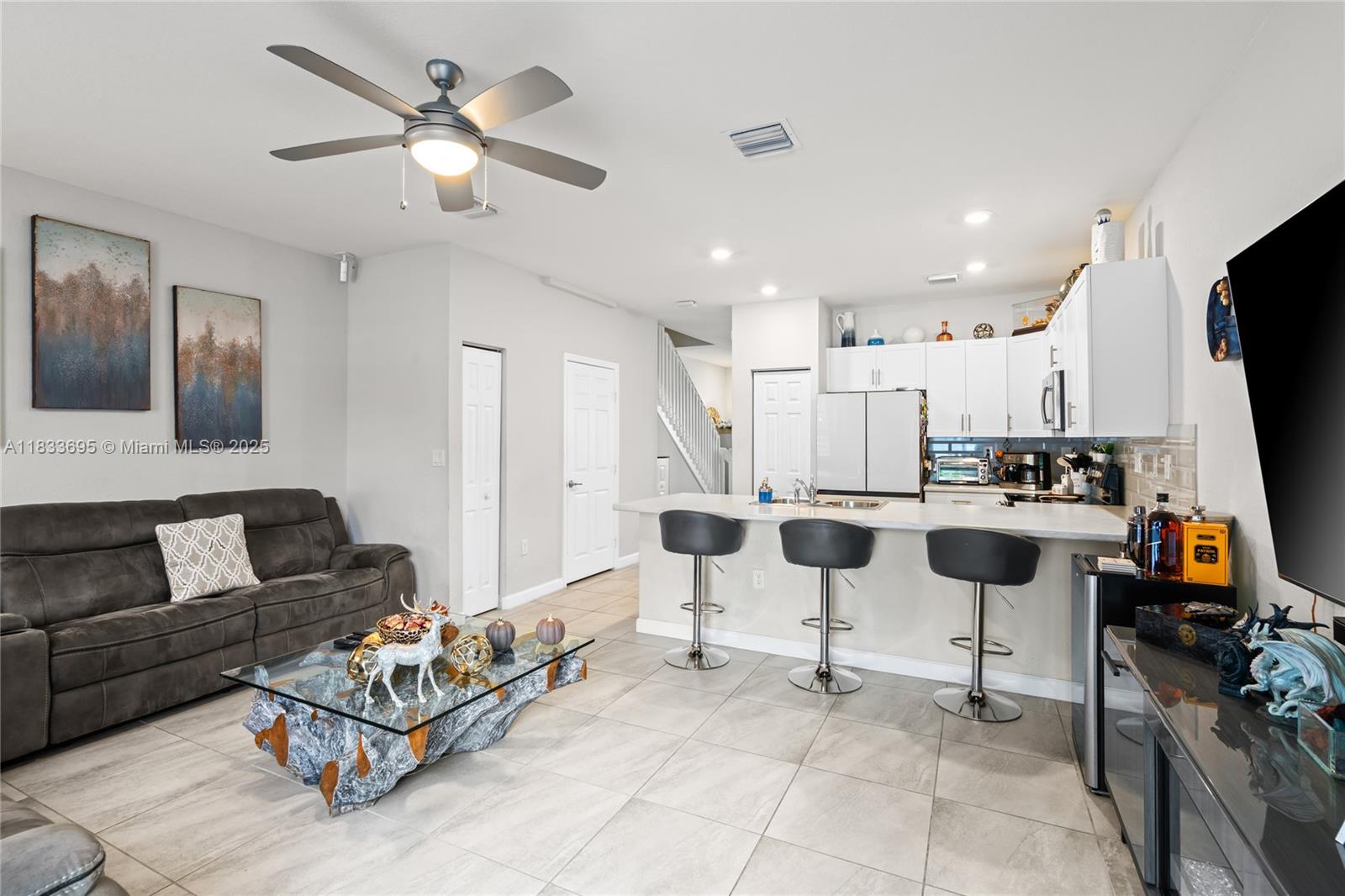 10468 W 33rd Ln, Hialeah, Florida image 24