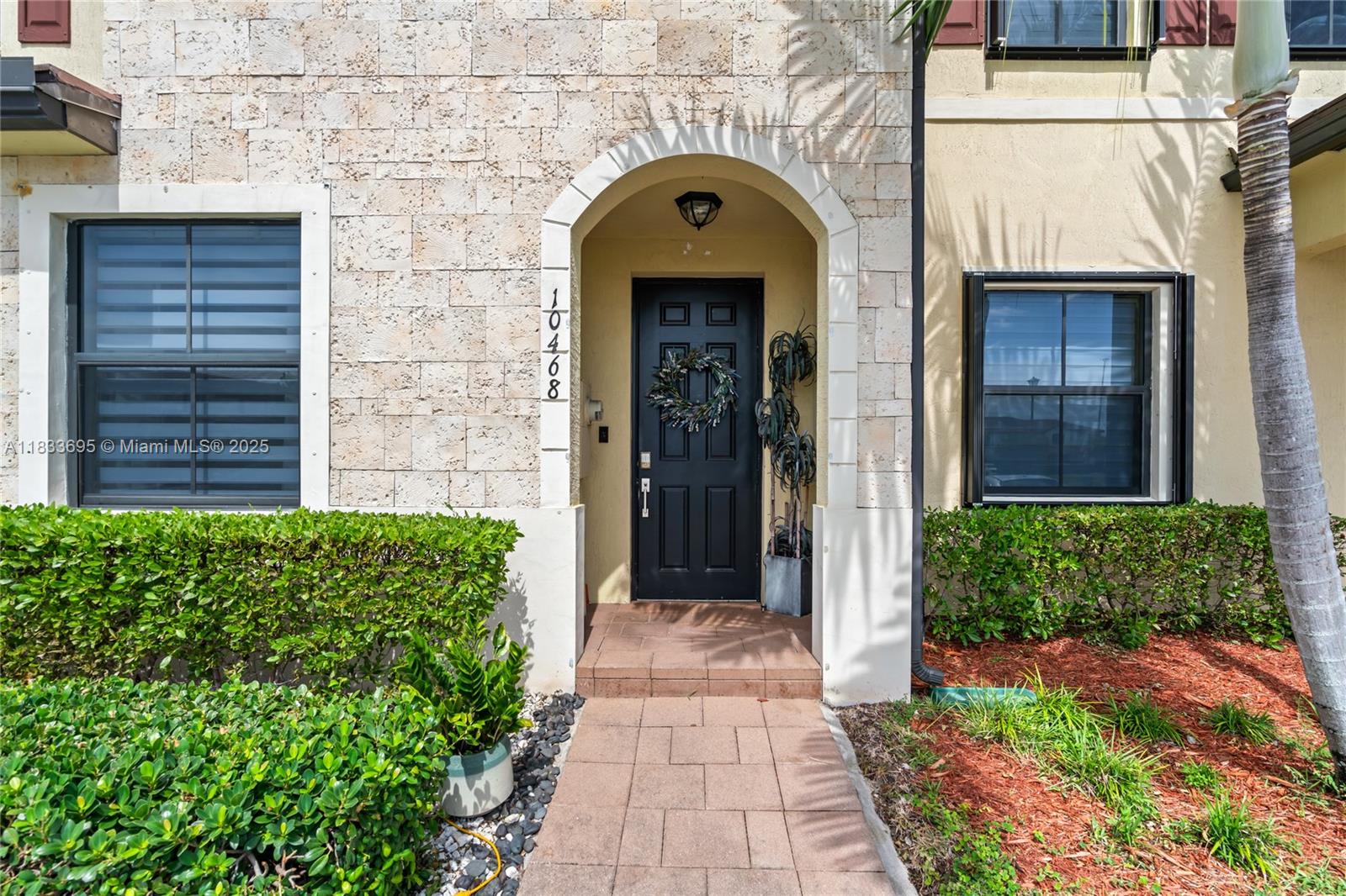 10468 W 33rd Ln, Hialeah, Florida image 3