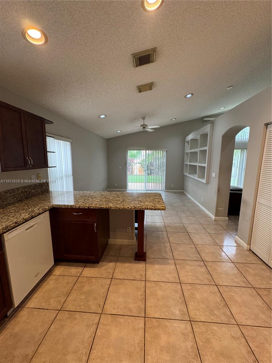 4907 SW 32ND WAY, HOLLYWOOD, FL 33312  Photo 8