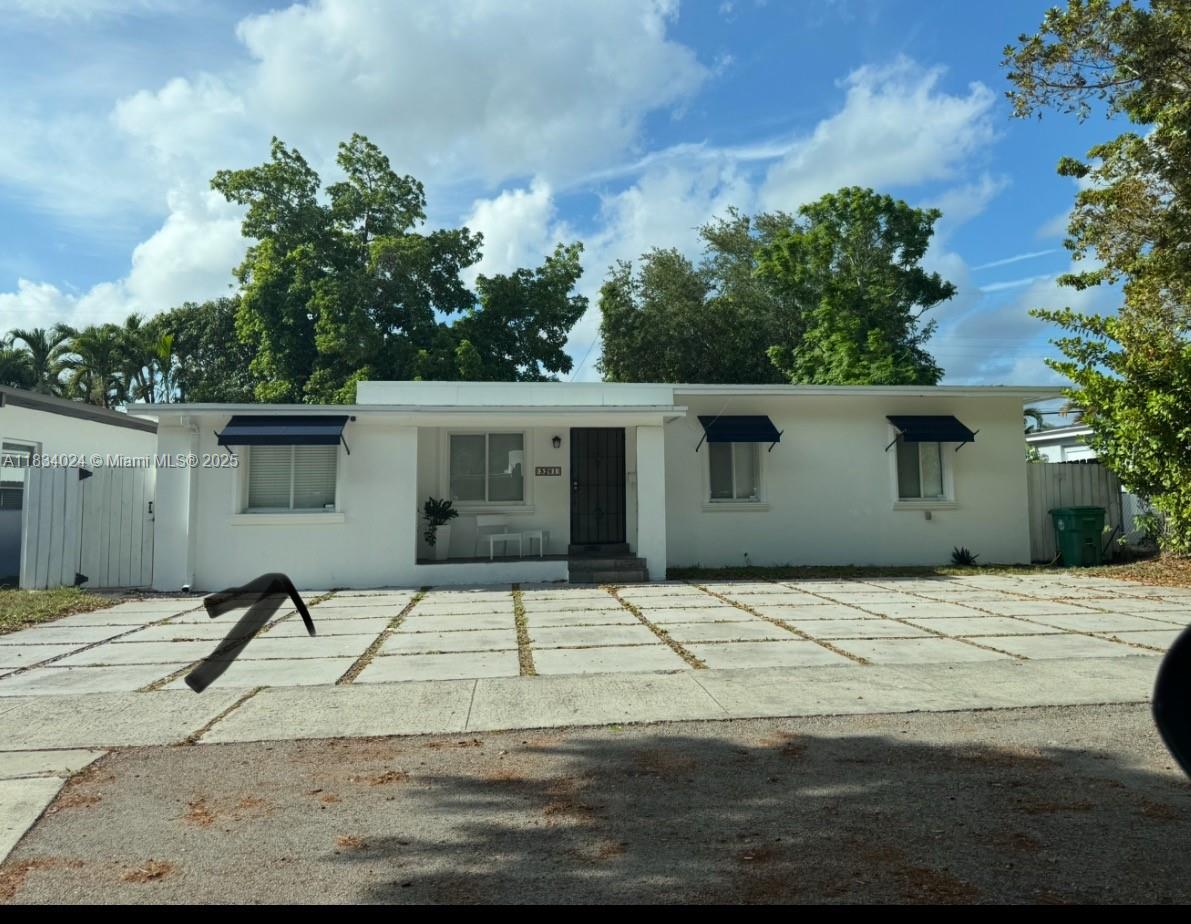 Property photo # 0