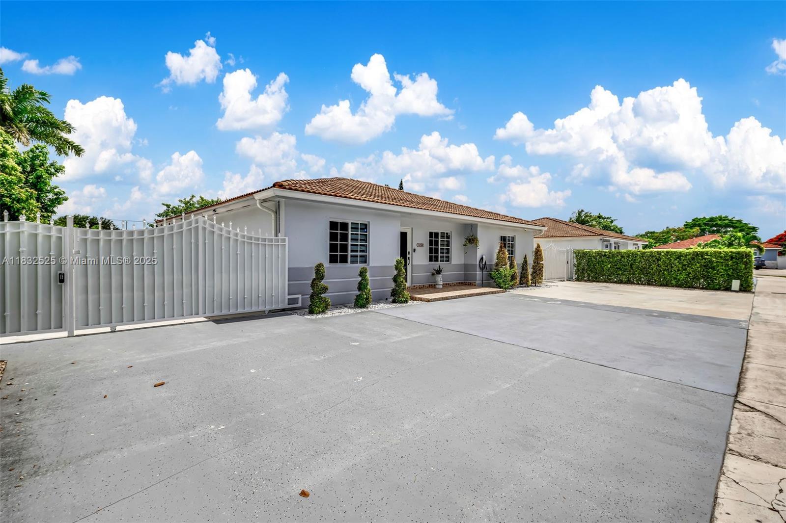 Residential, Homestead, Florida image 3