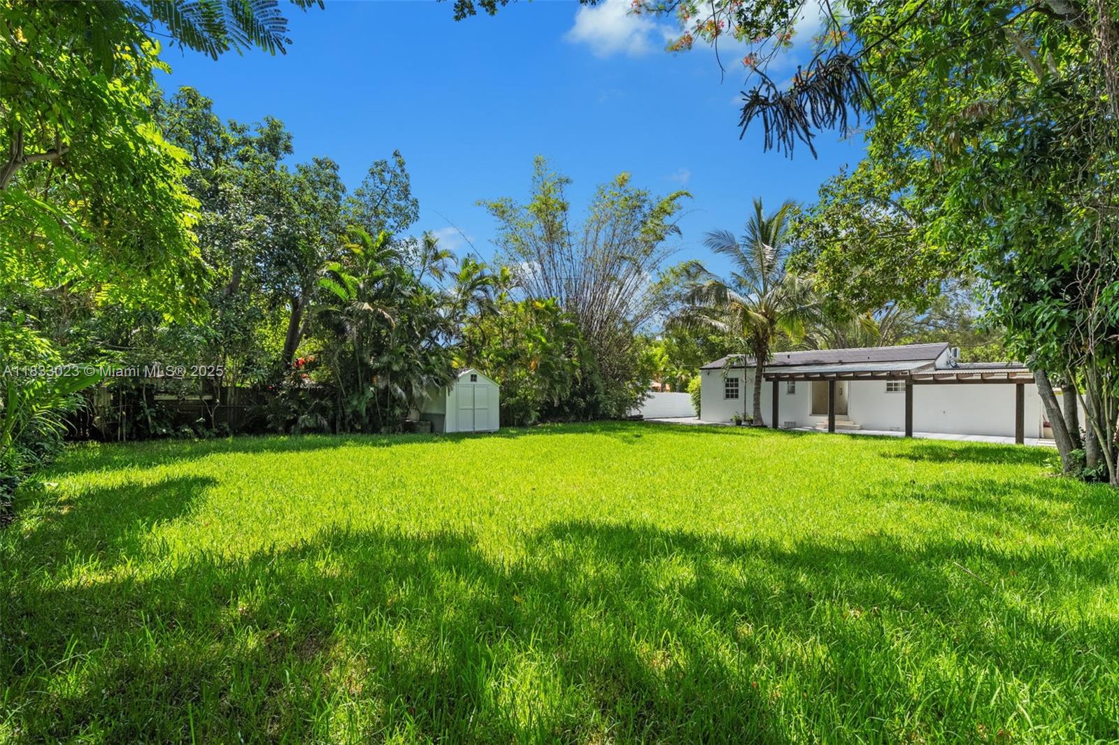 1003 NE 115 St, Biscayne Park, Florida image 11