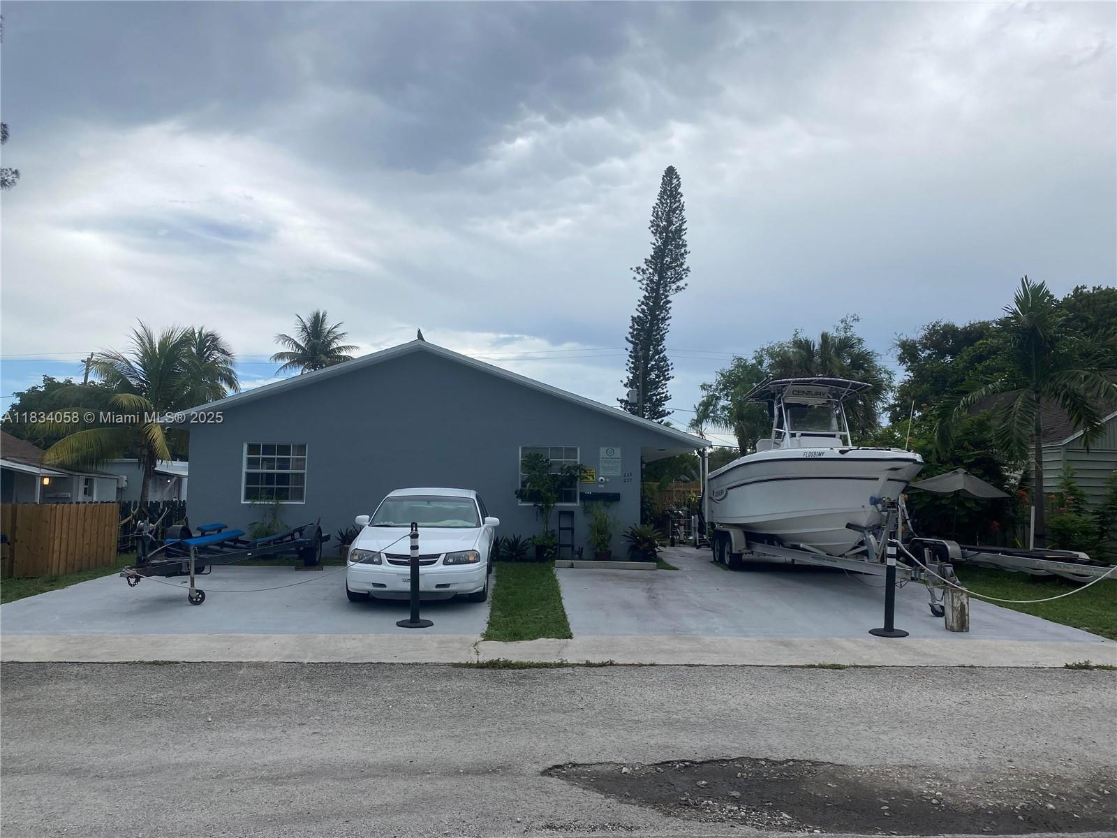 235 SW 12th St, Dania Beach, Florida image 1