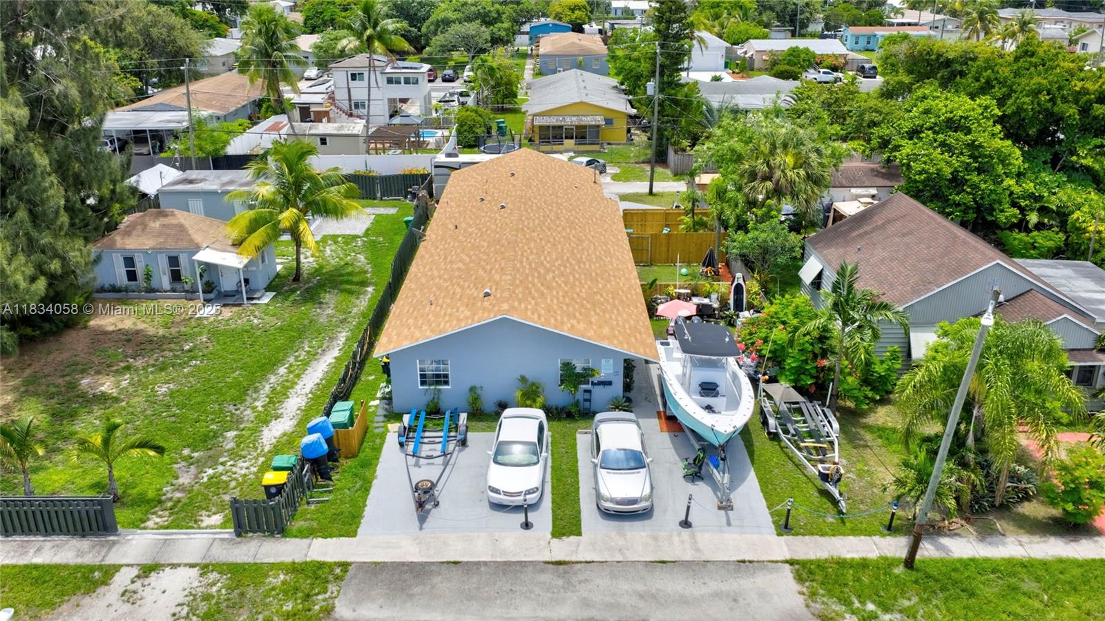 235-237 12th St, Dania Beach, Florida 33004