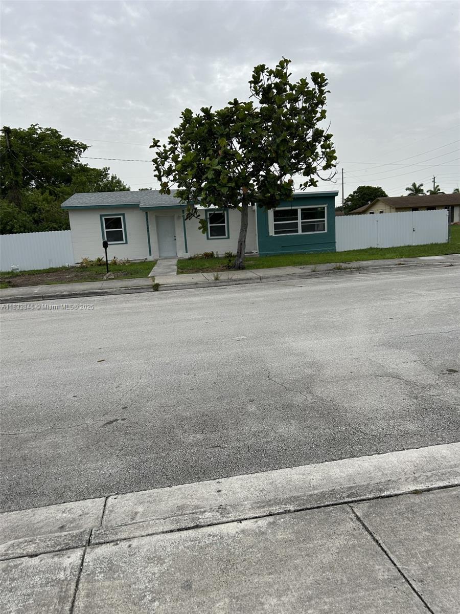 22020 SW 115th Ct, Miami, Florida image 1