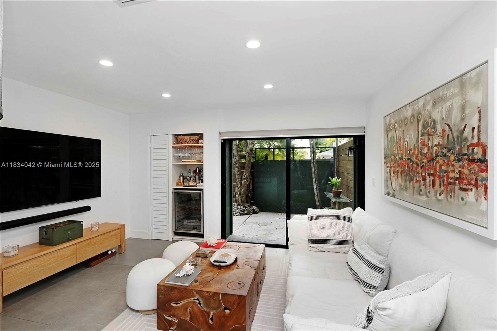Property photo # 0