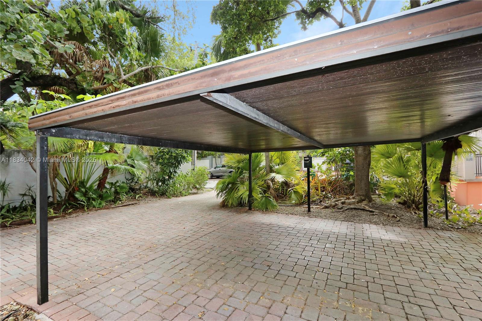 Property photo # 6
