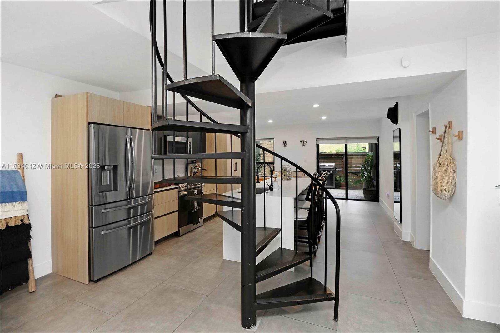Property photo # 8
