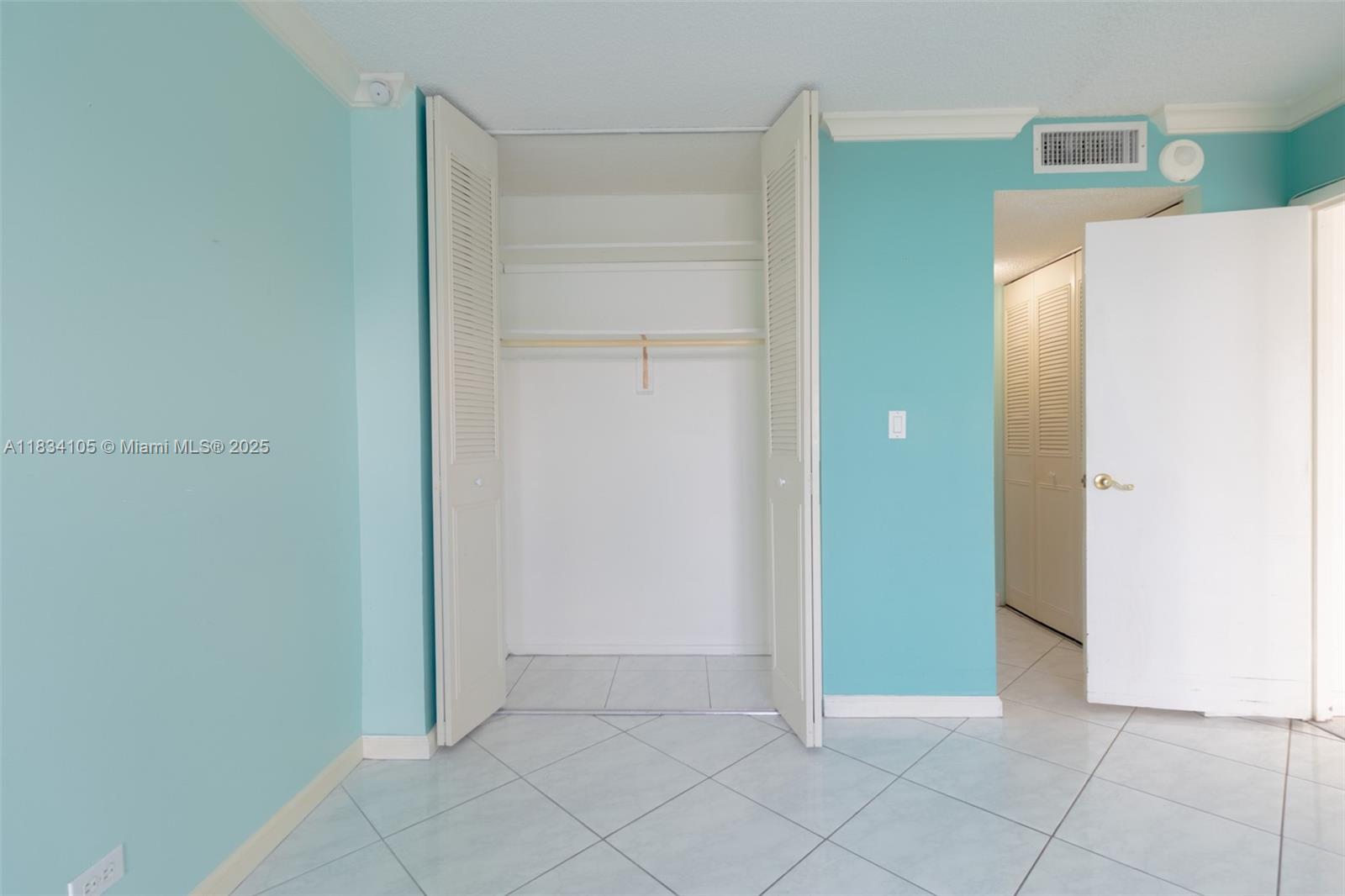 230 174th St #2207, Sunny Isles Beach, Florida image 36