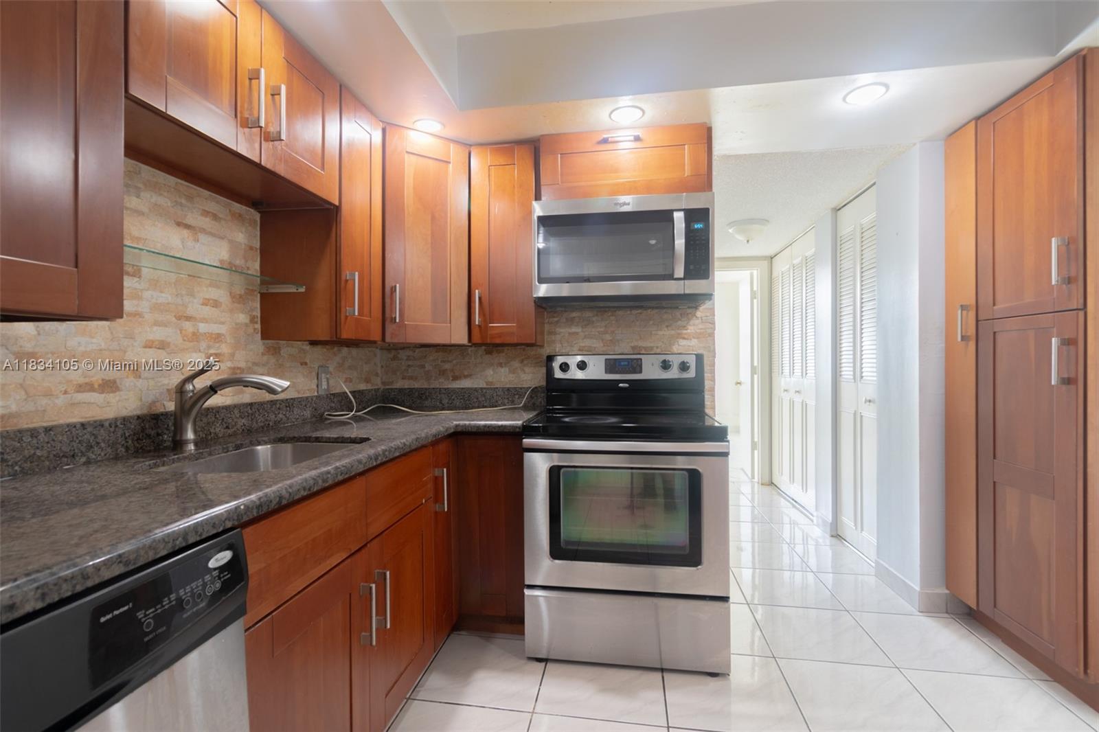 230 174th St #2207, Sunny Isles Beach, Florida image 8
