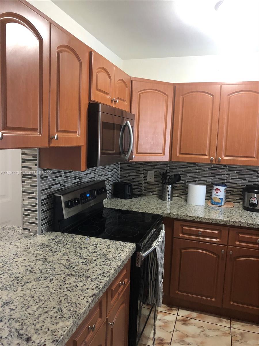16700 NW 55th Ave #12, Miami Gardens, Florida image 3