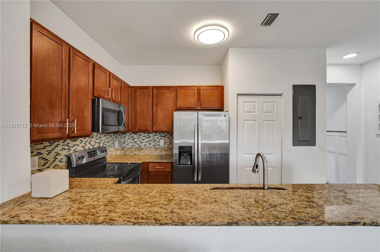 8993 SW 17th Ct, Miramar, Florida image 28