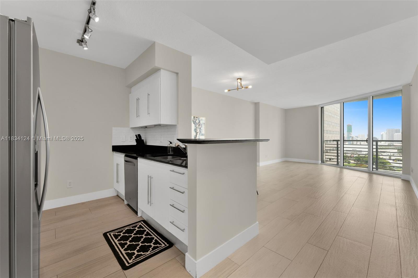 325 S Biscayne Blvd #2816, Miami, Florida image 3