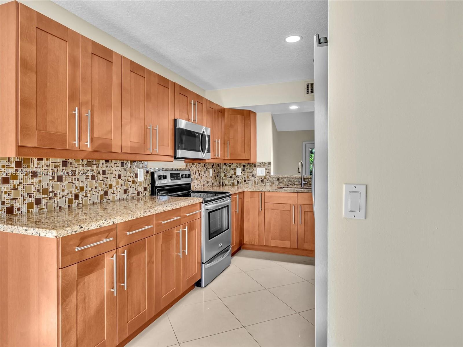 Property photo # 8