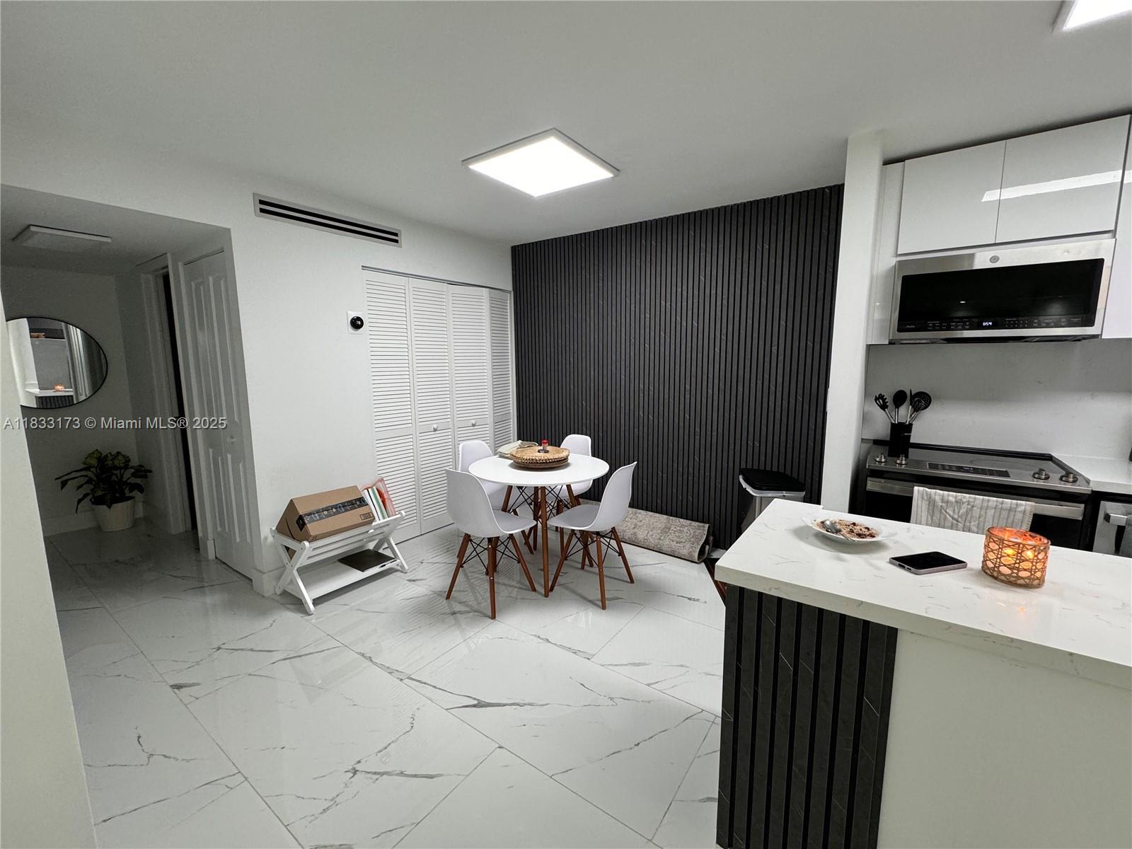 7135 NW 179th St #211, Hialeah, Florida image 17