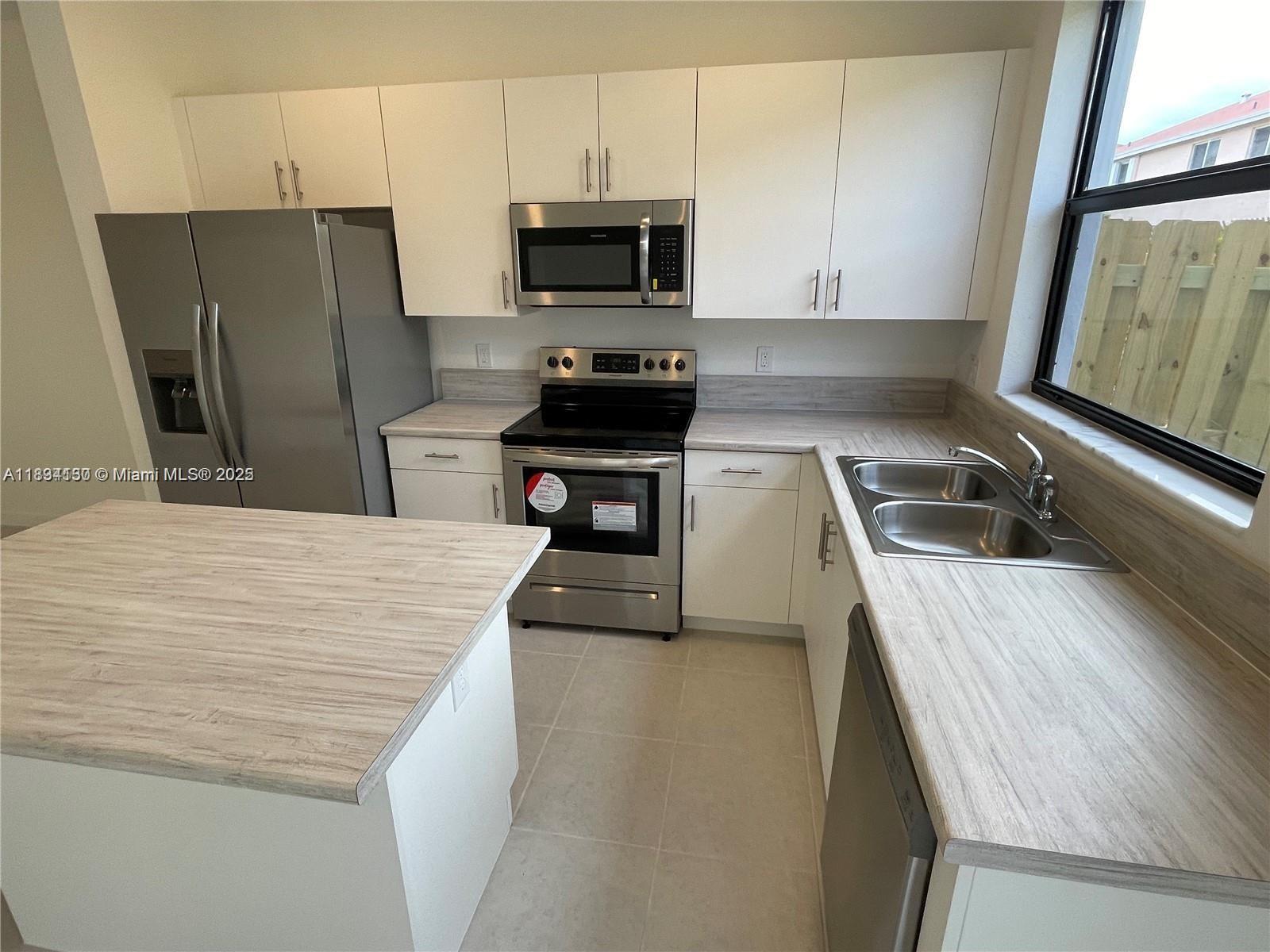 Property photo # 9