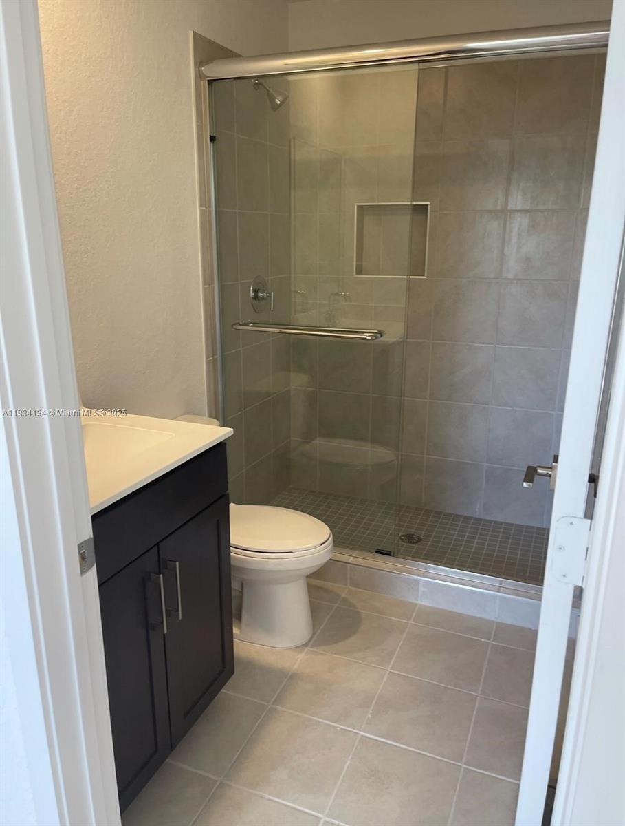 1090 SE 23rd Ave, Homestead, Florida image 5
