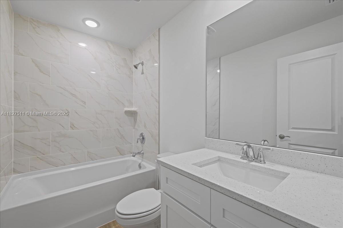 1008 Nw 10th St, Cape Coral, Florida image 21