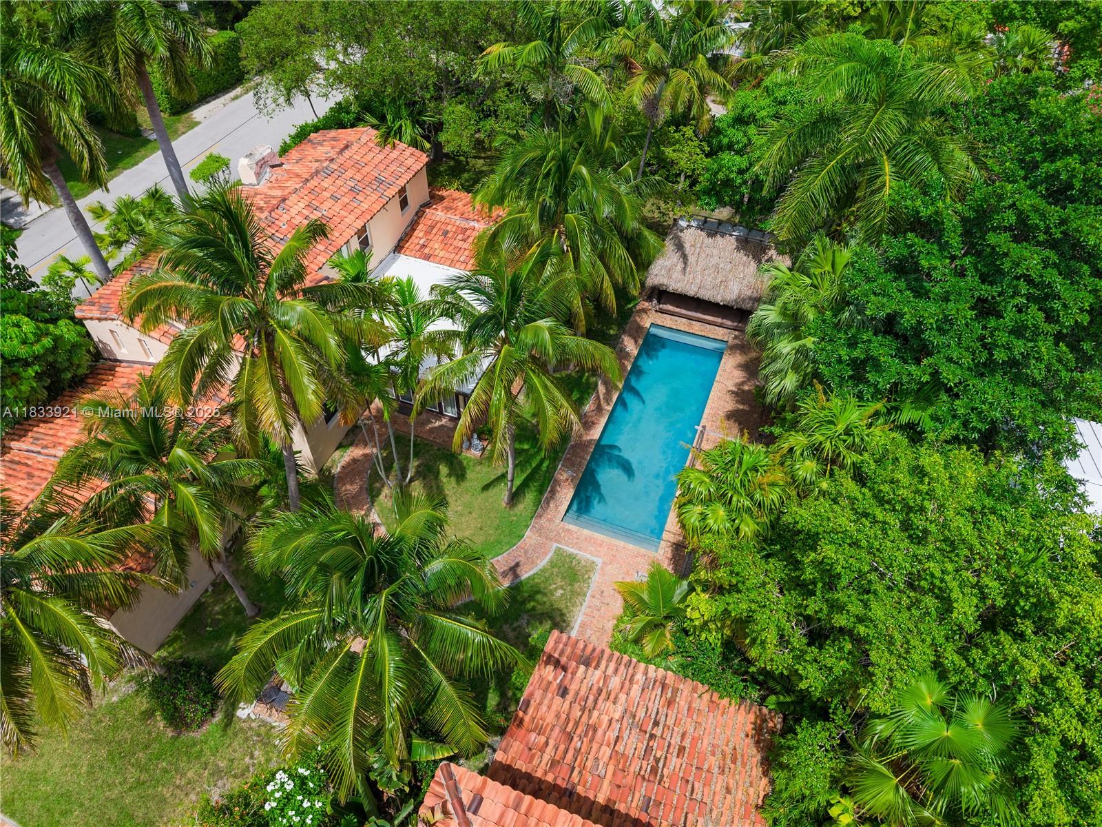 2880 Fairgreen Dr, Miami Beach, Florida image 10