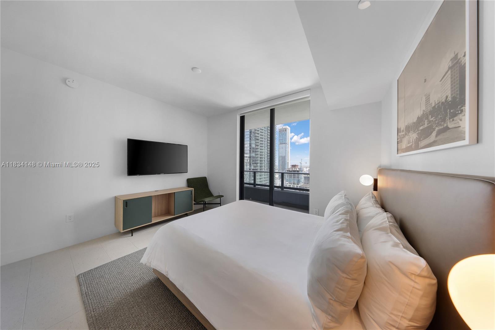 159 NE 6 #2402, Miami, Florida image 13