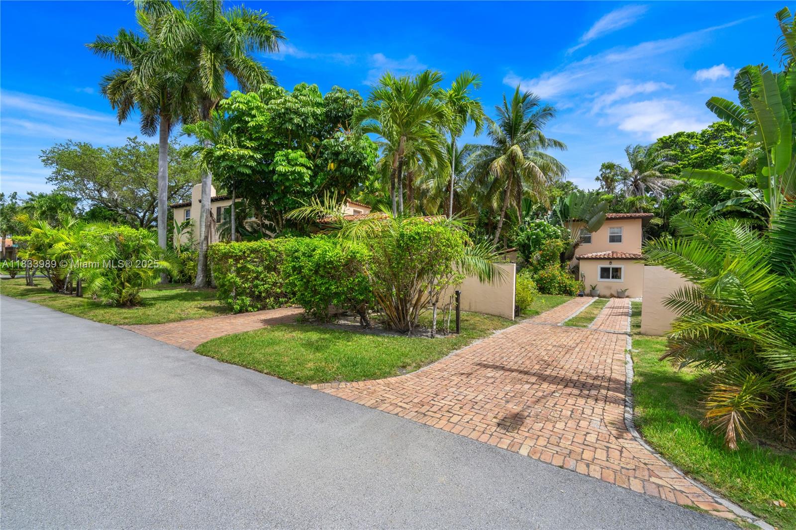 2880 Fairgreen Dr, Miami Beach, Florida image 5