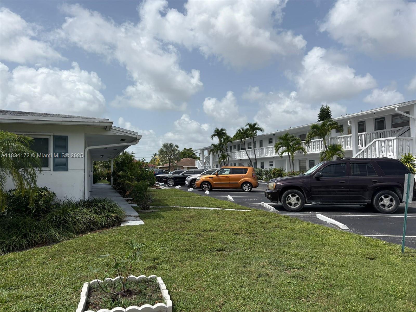 6540 Winfield Blvd #102, Margate, Florida image 6